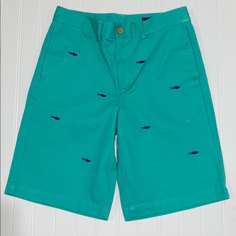 Vineyard Vines Embroidered Shark Club Shorts
